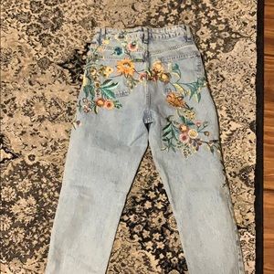 Top shop Moto embroidered mom jean